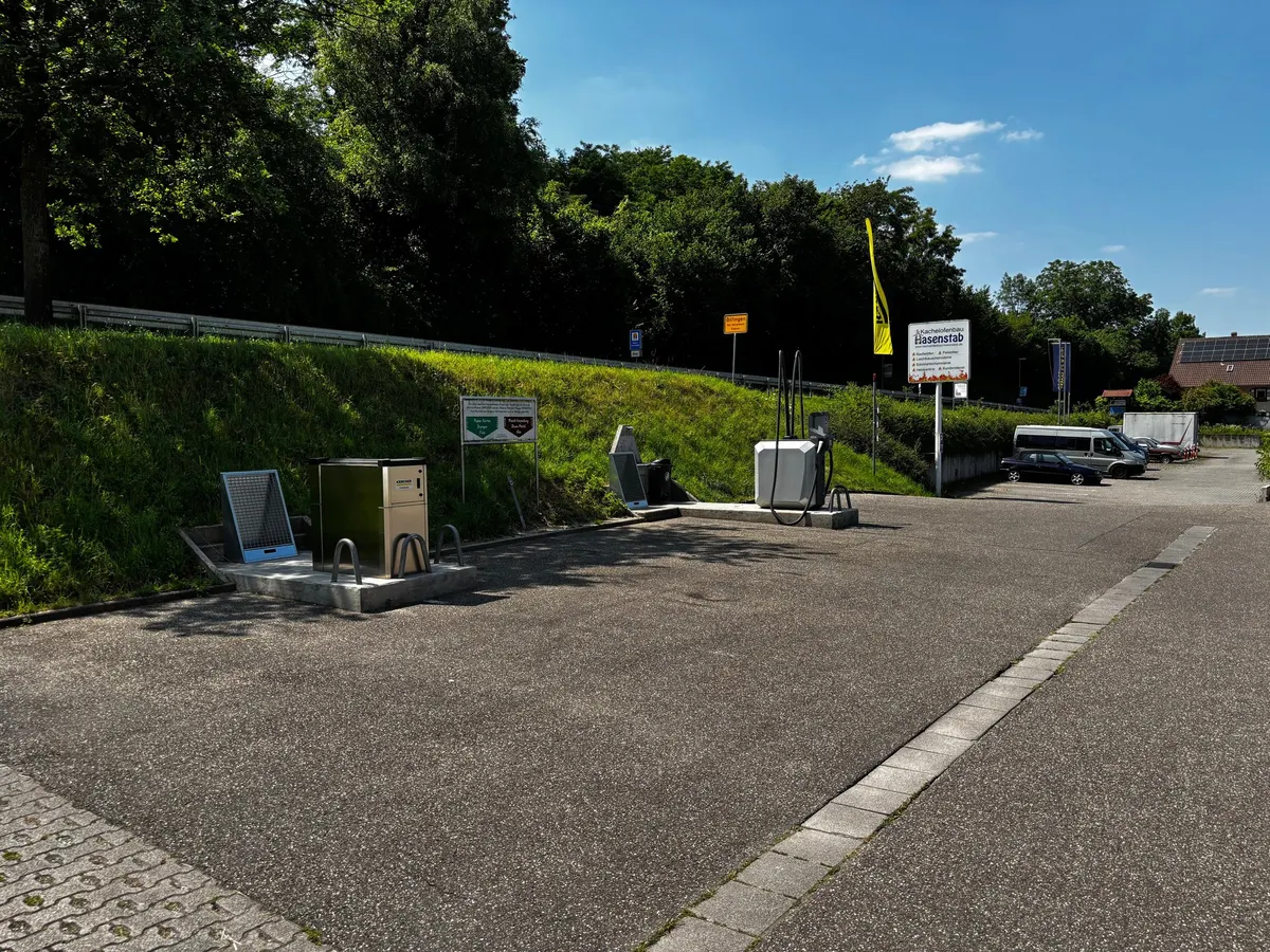 Zufahrt zum Waschpark Kämpfelbach